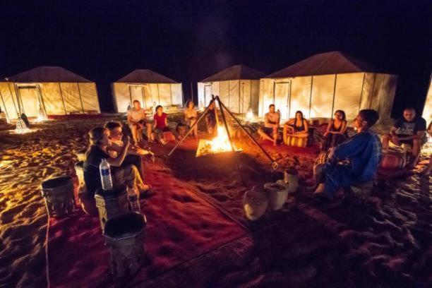 Sunset Camp Мерцуга Екстериор снимка